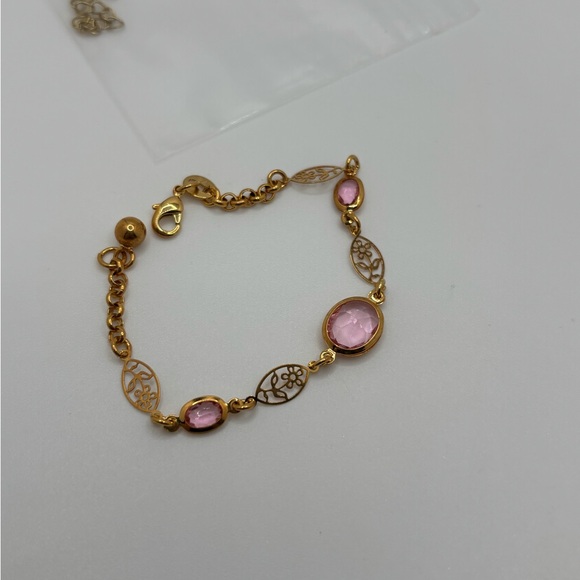 Elegant Gold and Pink Bracelet - Picture 2 of 2